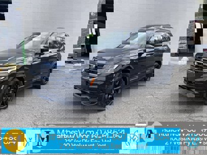 New 2024 Volkswagen Tiguan SE R-Line