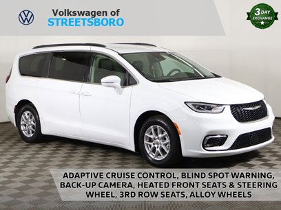 Used 2022 Chrysler Pacifica Touring-L