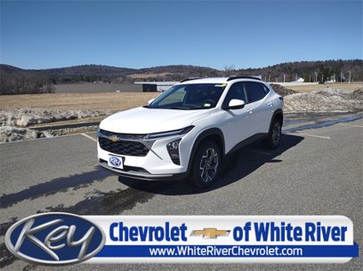 New 2025 Chevrolet Trax LT w/ Driver Confidence Package