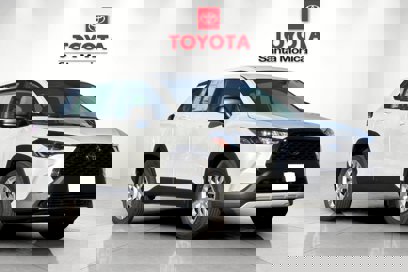 New 2025 Toyota Corolla Cross L