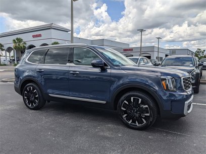 Certified 2025 Kia Telluride SX w/ SX Captain's Chair Package
