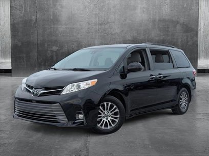 Used 2019 Toyota Sienna XLE