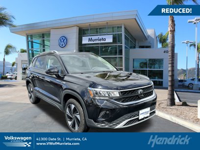 Certified 2024 Volkswagen Taos SE w/ Panoramic Sunroof Package