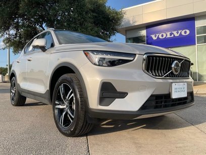 Certified 2025 Volvo XC40 B5 Core