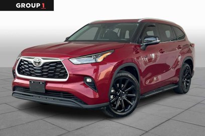 Used 2023 Toyota Highlander XLE