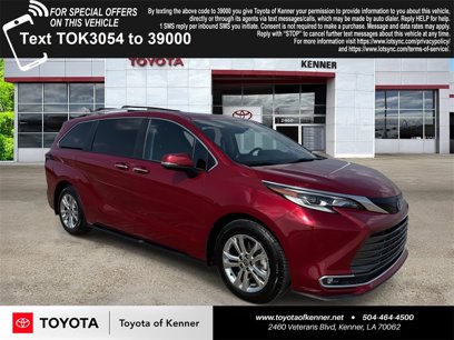 Used 2022 Toyota Sienna Platinum