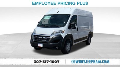 New 2024 RAM ProMaster 2500 w/ Quick Order Package 22G SLT