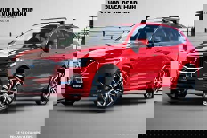 Certified 2022 Volvo XC60 B5 Momentum w/ Advanced Package