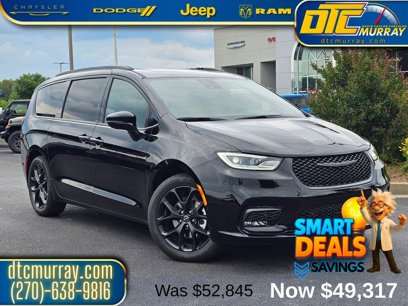 New 2025 Chrysler Pacifica Limited