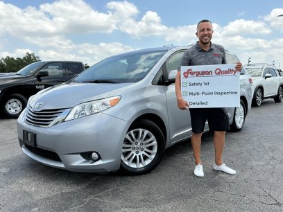 Used 2016 Toyota Sienna XLE