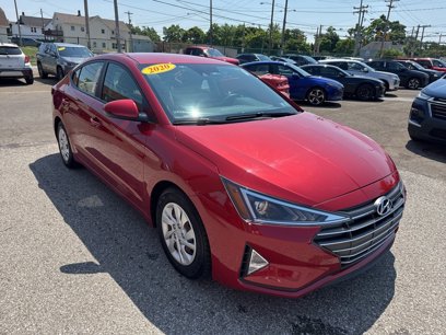 Used 2020 Hyundai Elantra SE w/ Cargo Package (C1)