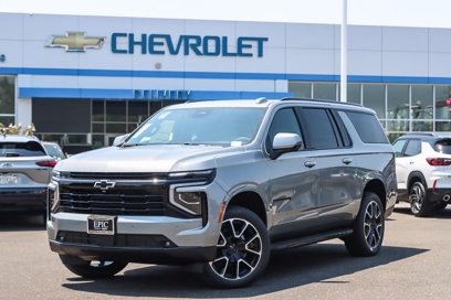 New 2025 Chevrolet Suburban RST w/ Comfort Package