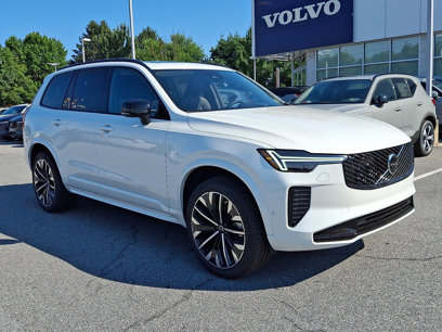 New 2026 Volvo XC90 B6 Ultra w/ Protection Package Premier