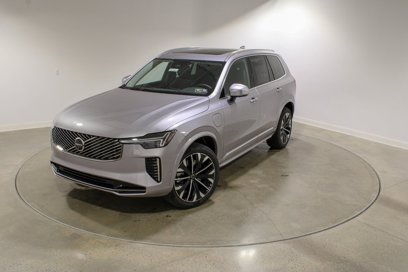 New 2026 Volvo XC90 T8 Plus