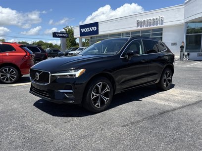 Used 2022 Volvo XC60 B5 Momentum w/ Climate Package