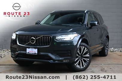 Used 2022 Volvo XC90 T6 Momentum w/ Climate Package