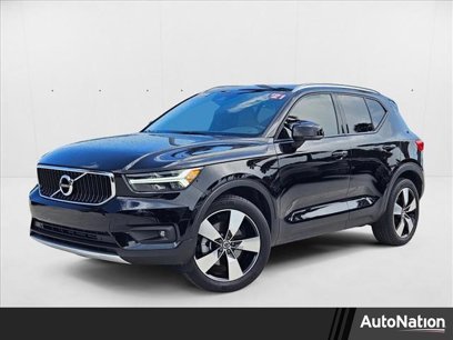 Used 2021 Volvo XC40 T4 Momentum w/ Protection Package Premier