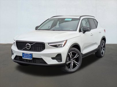 New 2026 Volvo XC40 B5 Core