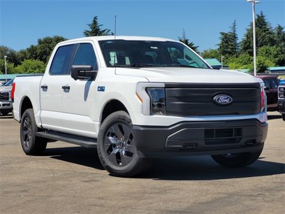 New 2025 Ford F150 Lightning Pro w/ Tow Technology Package