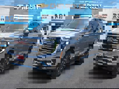New 2025 GMC Yukon Elevation