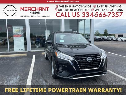 New 2025 Nissan Kicks Play S