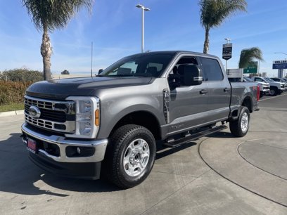 New 2025 Ford F250 XLT w/ FX4 Off-Road Package