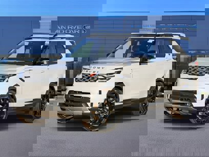 New 2025 Land Rover Discovery S