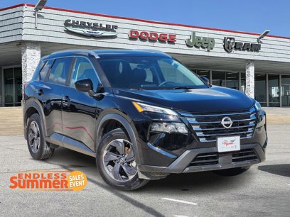 Used 2025 Nissan Rogue SV w/ SV Premium Package