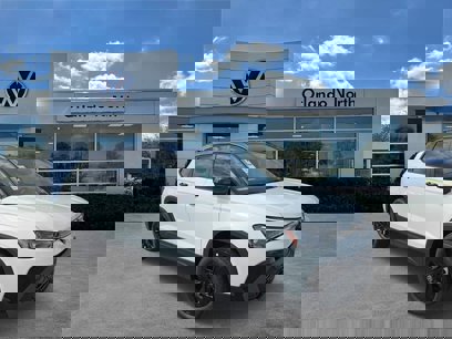 New 2025 Volkswagen Taos SE