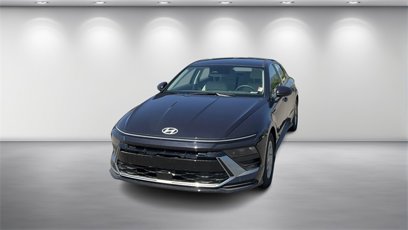 Used 2025 Hyundai Sonata SE