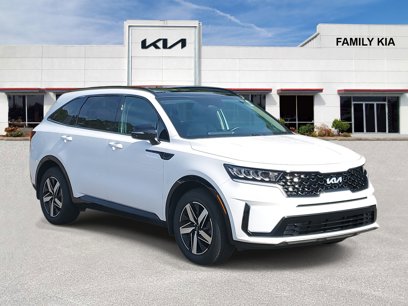 Certified 2022 Kia Sorento S w/ Panoramic Sunroof Package