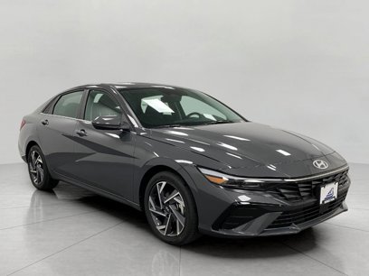 New 2025 Hyundai Elantra SEL