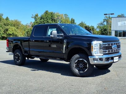 New 2025 Ford F350 XLT w/ Tremor Off-Road Package