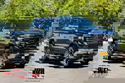 New 2025 GMC Sierra 1500 SLT w/ SLT Premium Plus Package