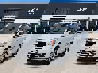 Used 2015 Chrysler Town & Country Touring