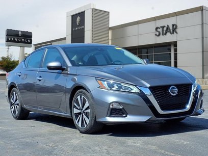 Used 2022 Nissan Altima 2.5 SV