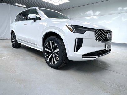 New 2025 Volvo XC90 B5 Core w/ Protection Package Premier