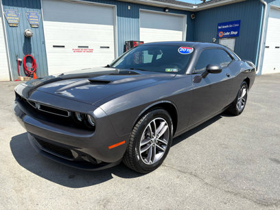 Used 2019 Dodge Challenger SXT