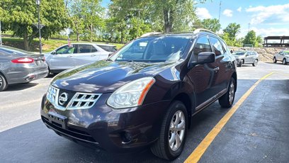 Used 2011 Nissan Rogue SV w/ Premium Pkg