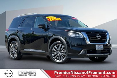 Certified 2022 Nissan Pathfinder SL w/ SL Premium Package