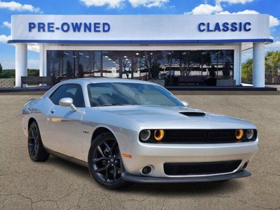 Used 2022 Dodge Challenger R/T w/ Blacktop Package
