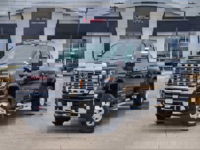 New 2025 GMC Sierra 3500 Denali w/ Denali Reserve Package