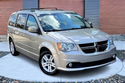 Used 2013 Dodge Grand Caravan Crew w/ Entertainment Group 1