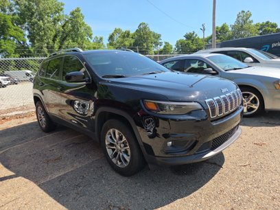 Used 2021 Jeep Cherokee Latitude Lux w/ Comfort/Convenience Group