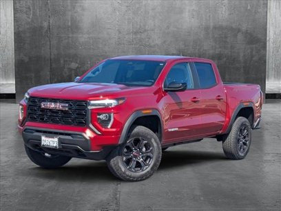 Used 2024 GMC Canyon Elevation