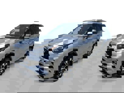 Used 2023 Toyota Highlander XLE