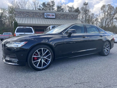 Used 2019 Volvo S90 T5 Momentum
