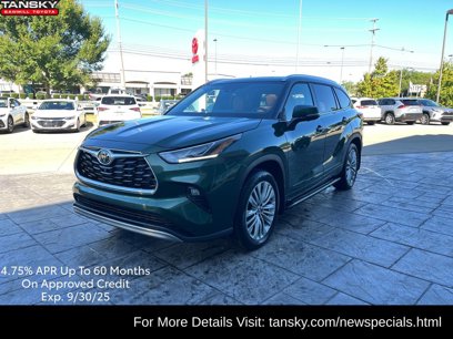New 2025 Toyota Highlander Platinum