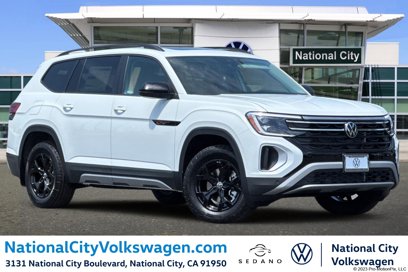 New 2025 Volkswagen Atlas Peak Edition SE
