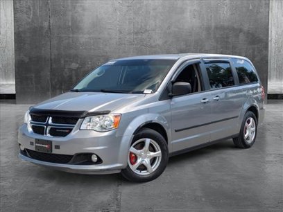 Used 2016 Dodge Grand Caravan American Value Package w/ UConnect Hands-Free Group